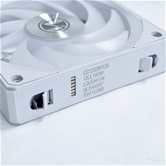 Вентилятор Lian Li UNI FAN CL WIRELESS 120 / 12CL1W1W WHITE / 120x124x28мм (PWM, ARGB, 2150 об/мин (Max.), 29,8dBa) / G99.12CL1W1W.R0