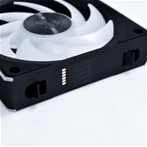 Комплект вентиляторов (3шт.) Lian Li UNI FAN CL WIRELESS 120 / 12CL1W3B BLACK / 120x124x28мм (PWM, ARGB, 2150 об/мин (Max.), 29,8dBa) / G99.12CL1W3B.R0